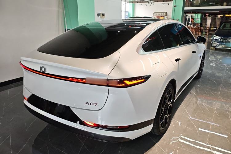 Used CHANGAN NEVO A07 2024 All-Electric "True Fragrance" Edition 710 Flagship Model Rear Right 45 Deg