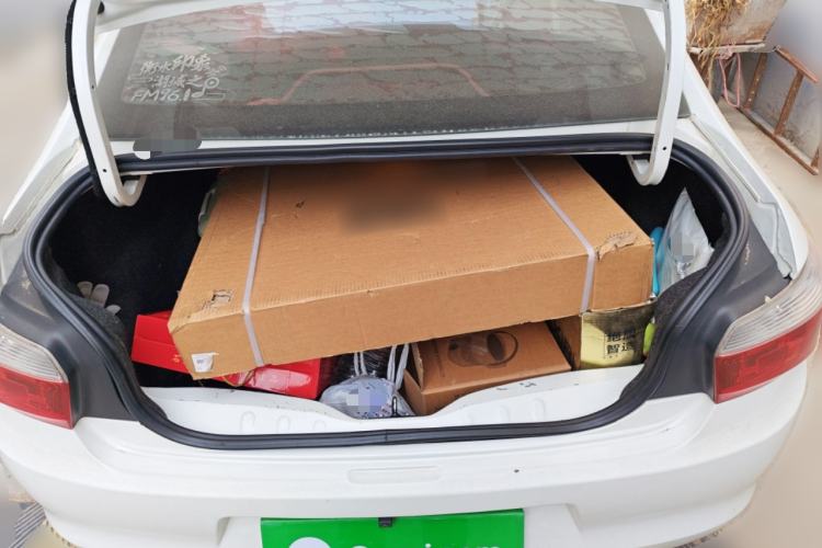 Used Citroen Elysee 2015 Zhishang Edition 1.6L Manual Fashion Model