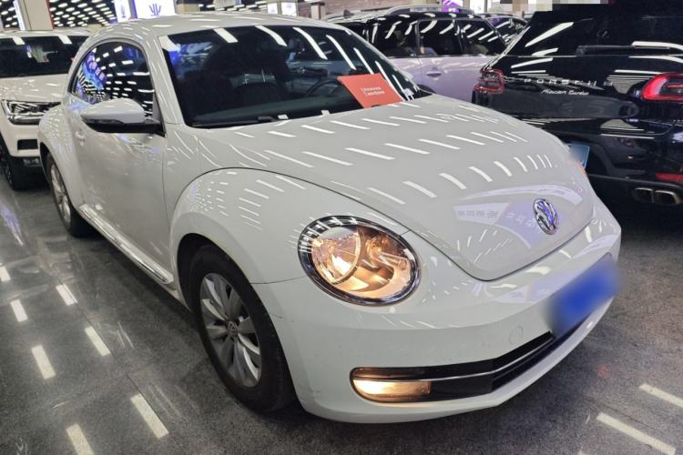 Used Volkswagen Beetle 2015 180TSI model

