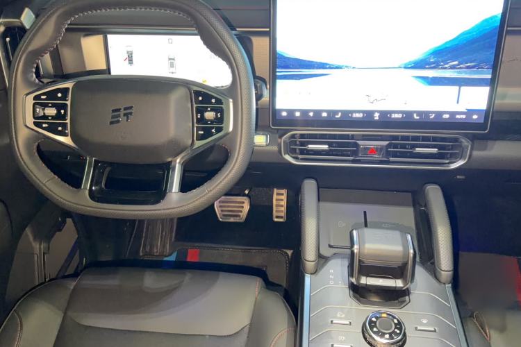 Used JETOUR Traveler 2023 2.0T All-Wheel Drive CrossPRO+
