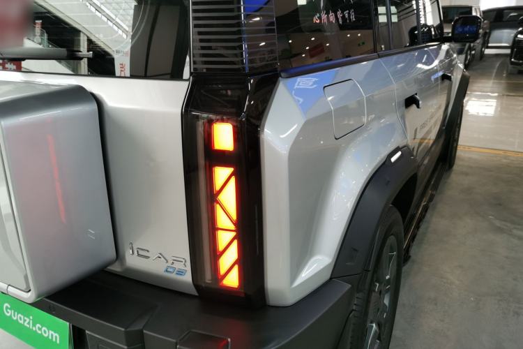 Used iCAR 03 2024 401km Two-Wheel Drive Standard Advanced Version Exterior 3