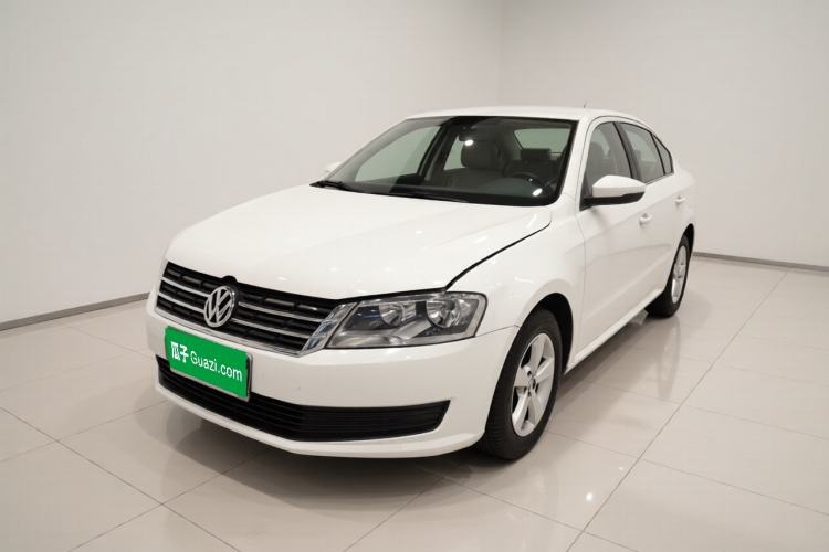 Used Volkswagen Lavida 2013 Revised Classic 1.6L Manual Fashion Edition
