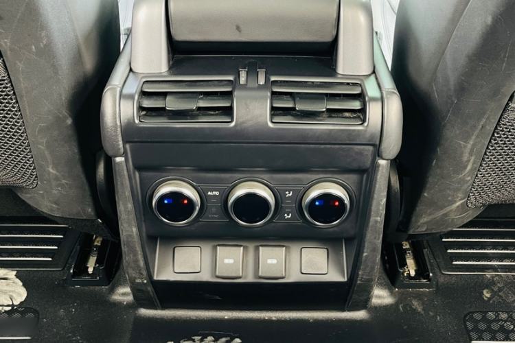 Used Land Rover Defender 2023 Facelift 90 3.0T P400 XS Exterior 3