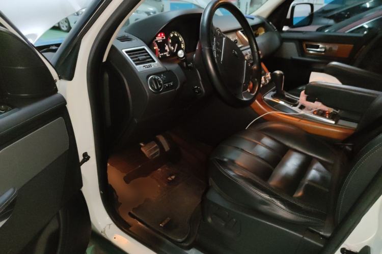 Used Land Rover Range Sport 2013 3.0 TDV6 Diesel Edition Driver Seat