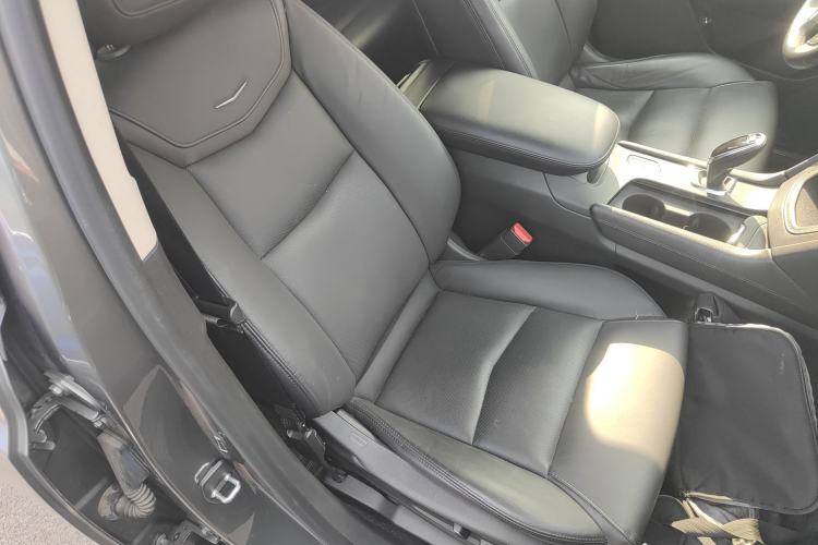 Used Cadillac XT5 2018 25T Luxury Model