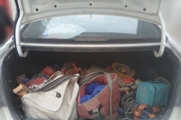 Used Kia K2 2015 Sedan 1.4L MT GLS Trunk