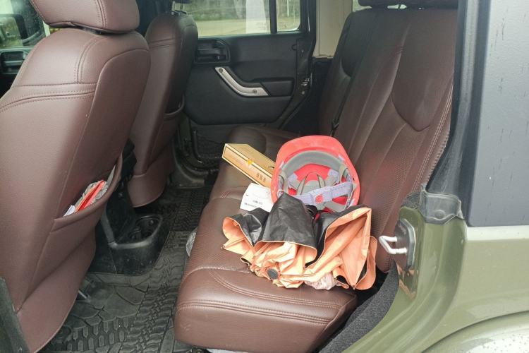 Used Jeep Wrangler 2015 2.8TD Sahara Four-Door Comfort Edition Left Rear Seat