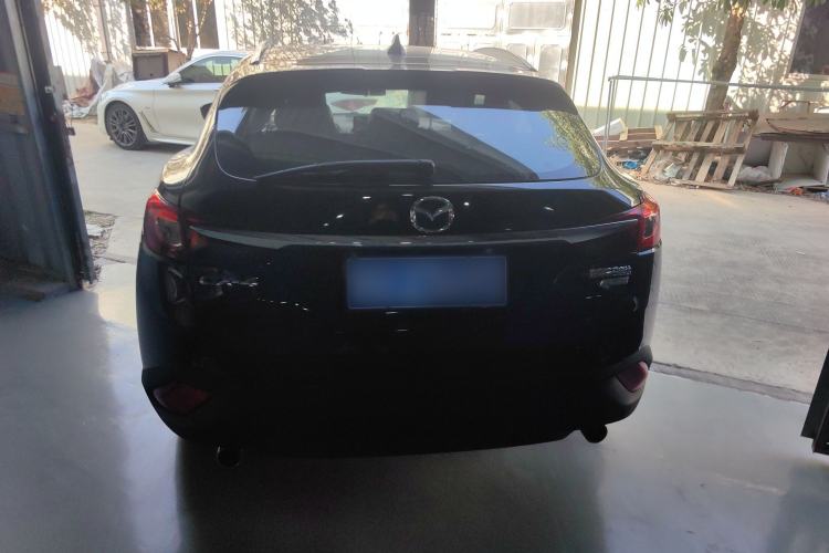 Used Mazda CX-4 2018 2.0L Automatic Two-Wheel Drive Blue Sky Premium Upgrade Version China VI Standard
