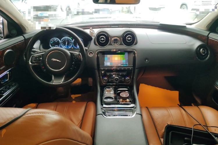 Used Jaguar XJ 2014 XJL 2.0T Two-Wheel Drive Panoramic Business Edition