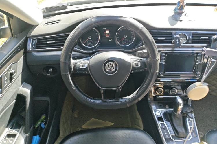 Used Volkswagen Passat 2016 330TSI DSG Prestige Edition Steering Wheel
