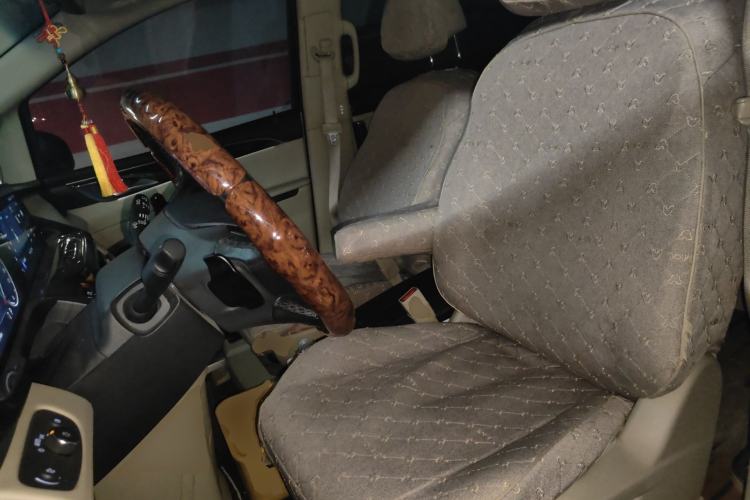 Used Buick GL8 2022 ES Landtrek 653T Luxury Edition Left Front Seat