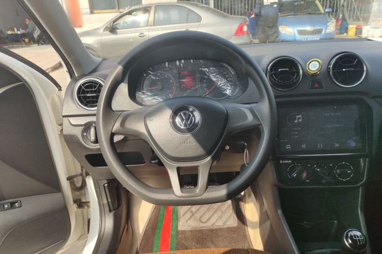 Used Volkswagen Jetta 2017 1.4L Manual Fashion Edition