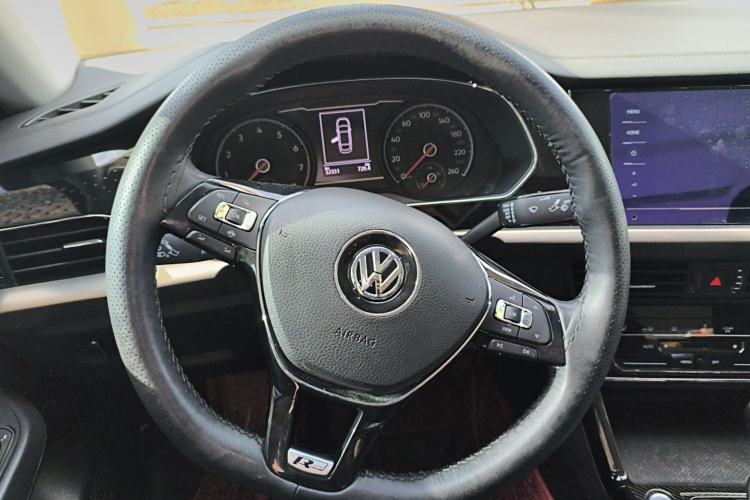 Used Volkswagen Passat 2020 330TSI Elite Edition China VI