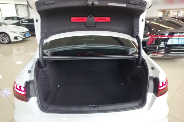 Used Audi A4L 2022 40 TFSI Fashion Dynamic Model
