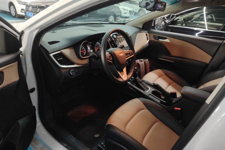 Used Chevrolet Monza 2020 320 Automatic Enjoyment Edition Left Front Seat