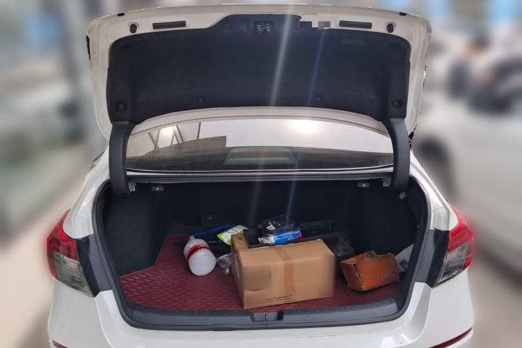 Used Honda Civic 2022 240TURBO CVT Dynamic Control Version Trunk