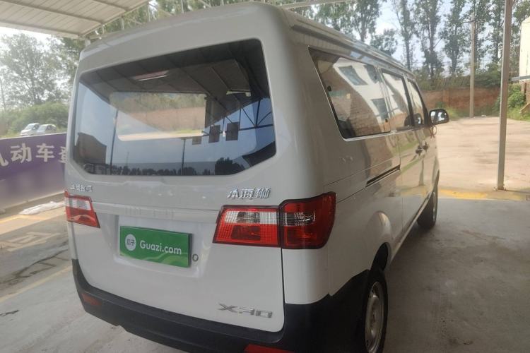 Used Jinbei Hiace X30 2024 1.5L Champion Edition Passenger Vehicle 5/6/7 Seats
