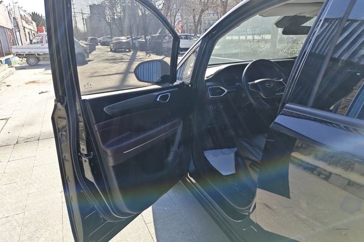 Used GAC Trumpchi M6 2021 270T DCT Elite Edition (7-seater)
