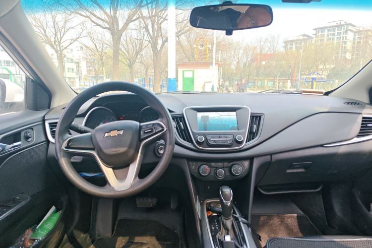 Used Chevrolet Cavalier 2019 320 Automatic Xinyue Edition Center Console