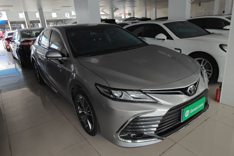 Used Toyota Camry 2021 2.5G Luxury Edition Front Right 45 Deg