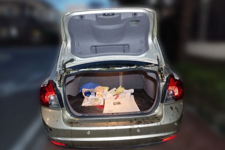 Used Volvo S40 2011 2.0L Automatic ZhiShang Edition Trunk