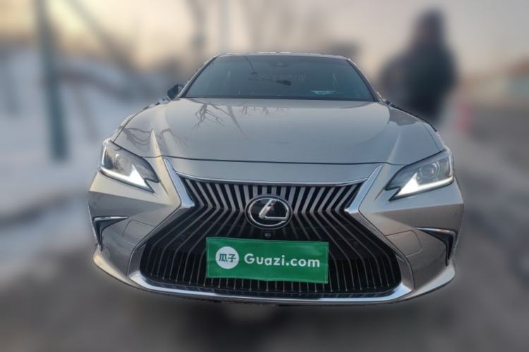 Used Lexus ES 2020 200 Excellence Edition
