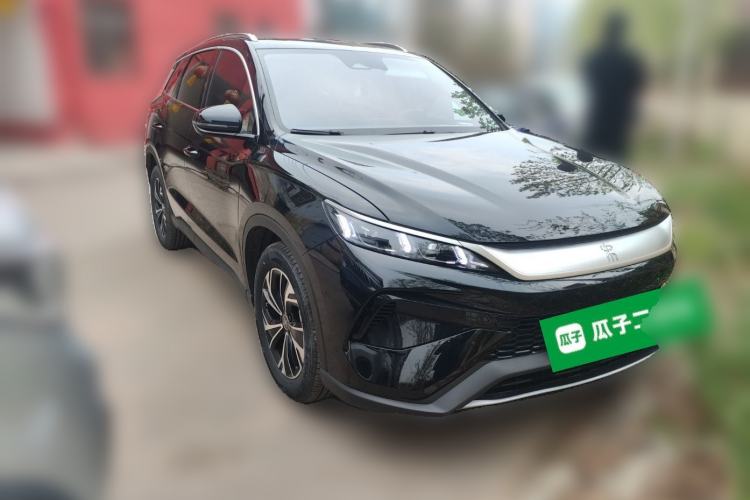 Used BYD Song L DM-i 2024 112 km Leading Edition Front Right 45 Deg