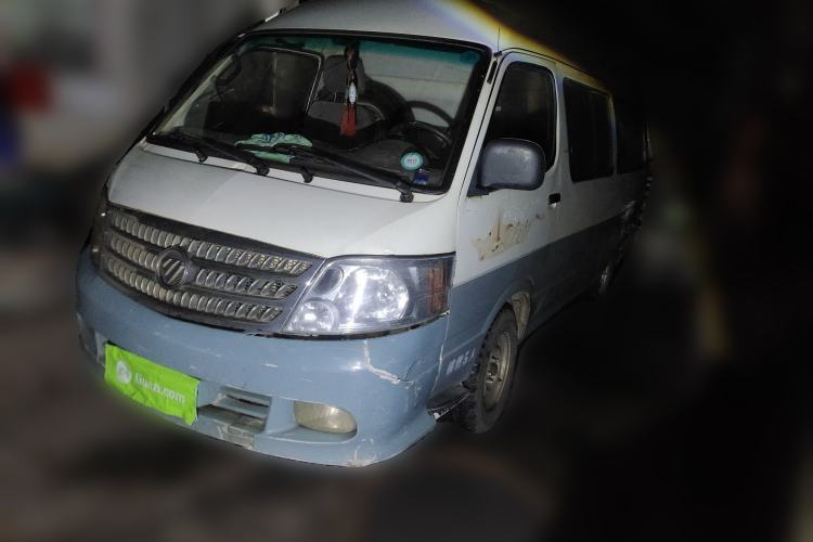 Used Foton Scenic 2014 2.0L Express Classic Short-Wheelbase High-Roof 4Y20M