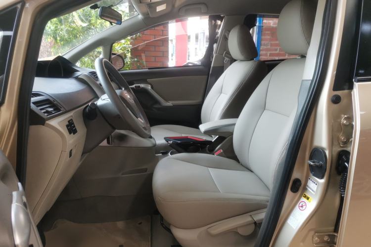 Used Toyota Verso 2014 Starlight 180E CVT Elite Edition