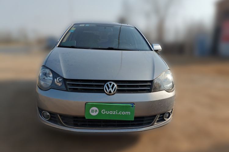 Used Volkswagen Polo 2011 Jingqu 1.6L Manual - Real Cool Edition Front