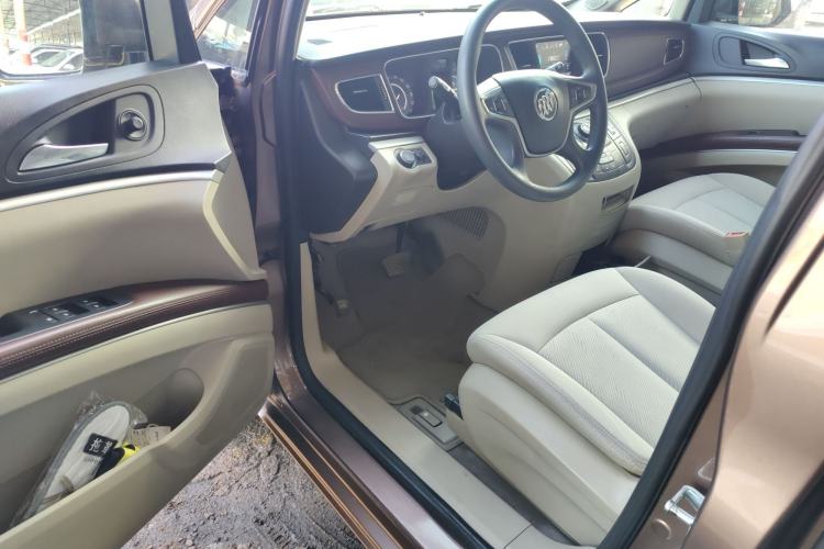 Used Buick GL8 2018 28T Comfort Model China VI Standard