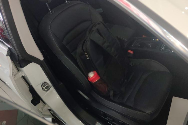 Used Volkswagen FAW-Volkswagen CC 2023 Hunting Vehicle 380TSI Hunter's Heart Edition Right Front Seat