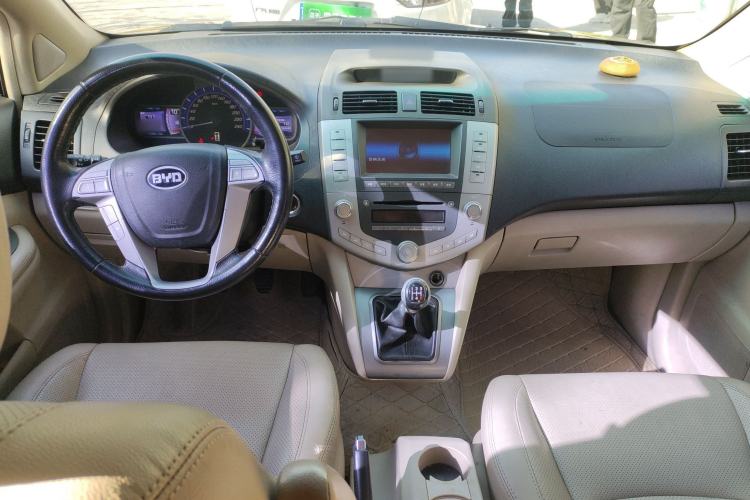 Used BYD S6 2012 2.0L Manual Luxury Version