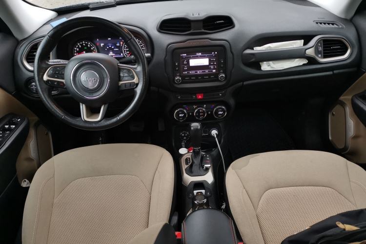 Used Jeep Renegade 2016 2.0L Automatic Four-Wheel Drive 75th Anniversary Tribute Edition Center Console