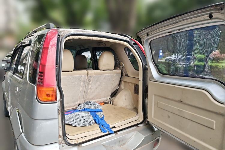 Used Zotye 5008 2010 1.3L CVT Standard Edition Trunk