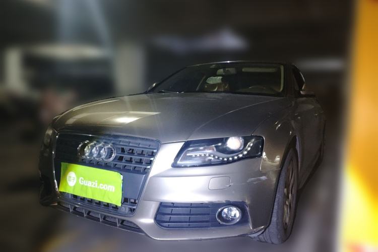 Used Audi A4L 2012 2.0 TFSI automatic Comfort trim level