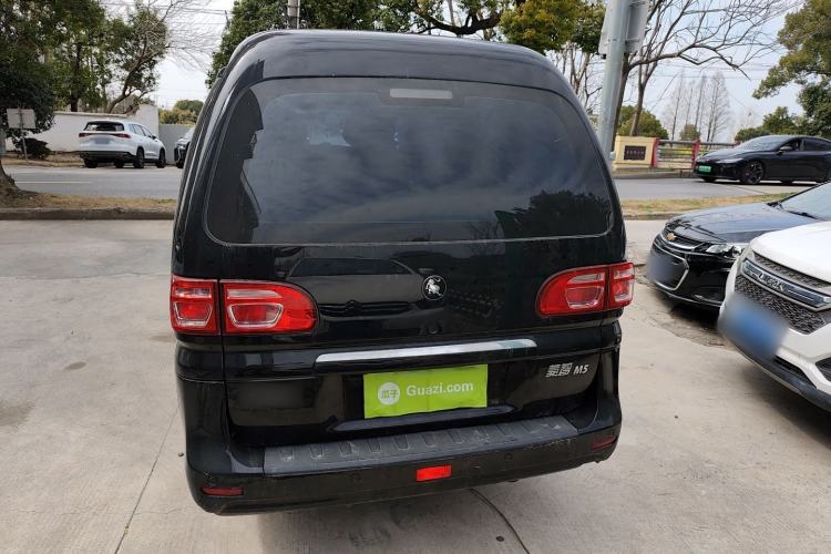 Used FORTHING Lingzhi 2024 M5L 1.5T Manual Base Model 7 Seats