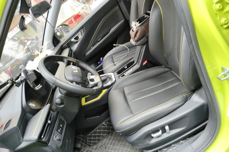 Used Wuling Alvez 2022 1.5T CVT Trendy & Cool Edition