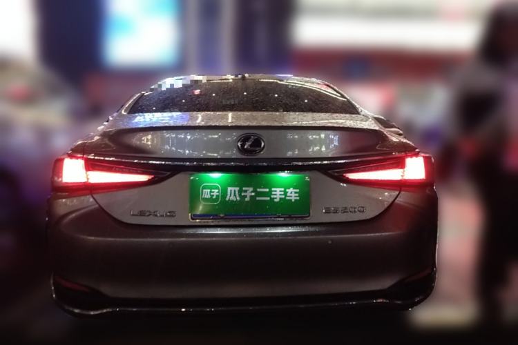 Used Lexus ES 2024 200 Premium Edition Rear