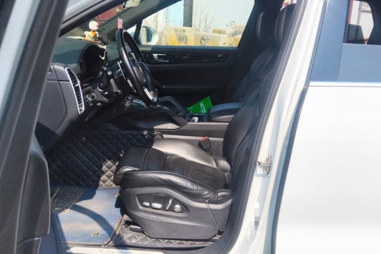 Used Porsche Cayenne 2018 Cayenne 3.0T Left Front Seat