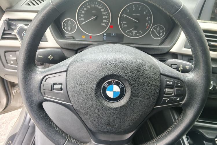 Used BMW 3 Series 2015 316Li Fashion Model
