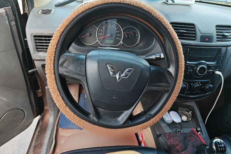 Used Wuling Hongguang 2015 1.2L S Base Model China V Standard