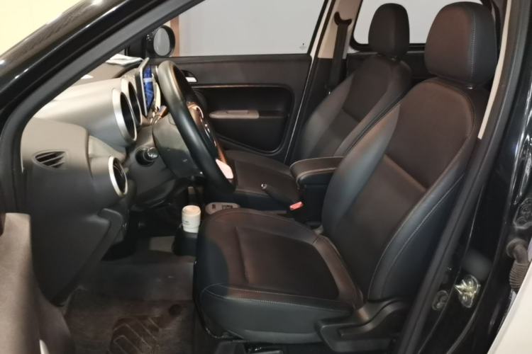 Used ORA Black Cat 2019 351 km Family Edition
