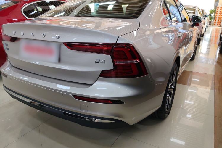 Used Volvo S60 2025 B4 Zhiyi Luxury Edition
