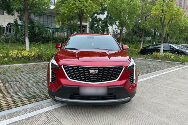 Used Cadillac XT4 2022 28T Two-Wheel-Drive Luxury Version