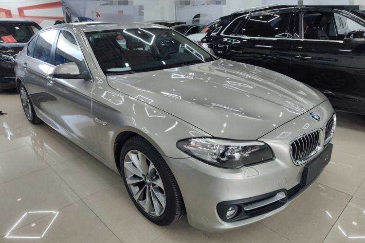 Used BMW 5 Series 2017 525Li Leading Model
