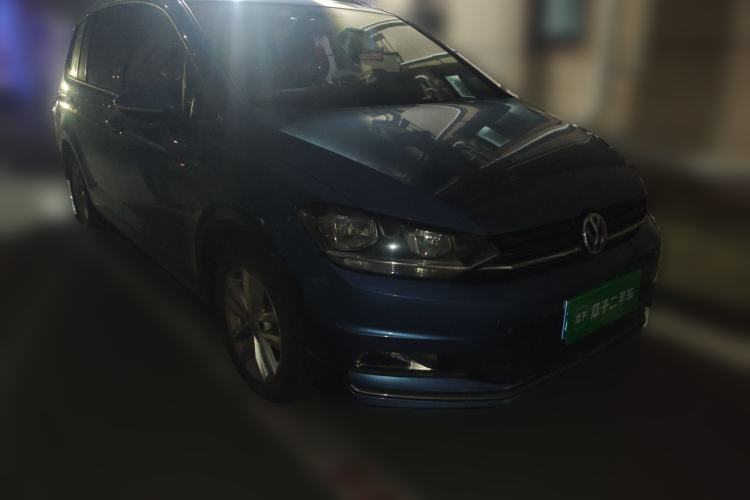 Used Volkswagen Touran 2018 Volkswagen Touran L 280TSI DSG Comfort Edition 7 Seats China V Emission Standard Front Right 45 Deg