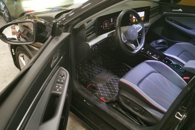 Used Volkswagen Lamando 2023 Lavida L 280TSI DSG Spicy Edition Driver Seat