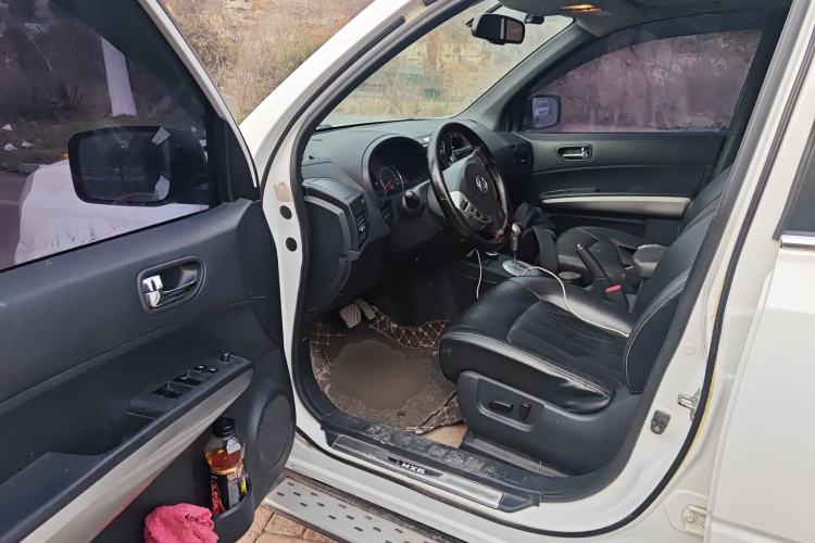 Used Dongfeng Fengdu MX6 2015 2.0L CVT 4x4 Dream Edition
