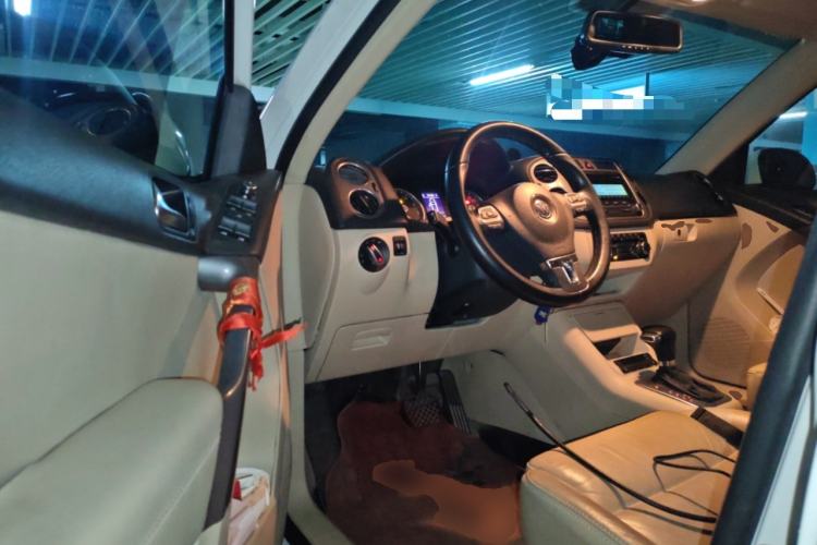 Used Volkswagen Tiguan 2010 1.8TSI Automatic All-Wheel-Drive Elite Edition Driver Seat